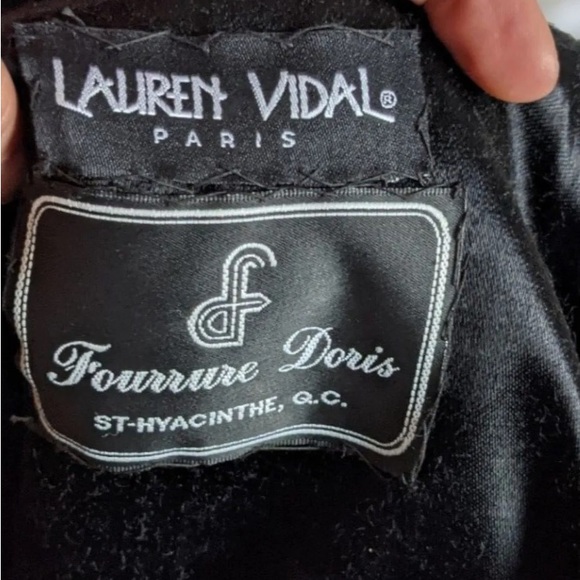 🍒Vintage Wool Designer Coat!  Made by Doris Furriers in Ste. Hyacinthe Quebec - Picture 8 of 8